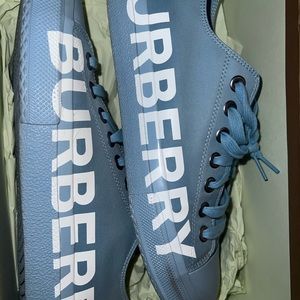 Burberry Sneakers